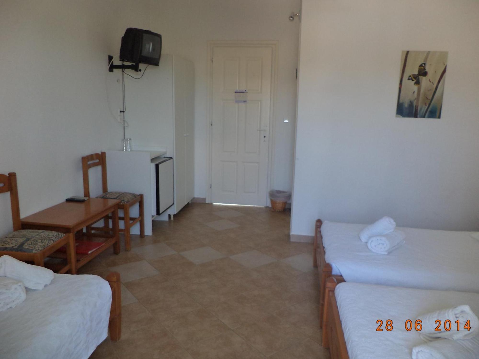 Akteon Hotel Logaras Rum bild